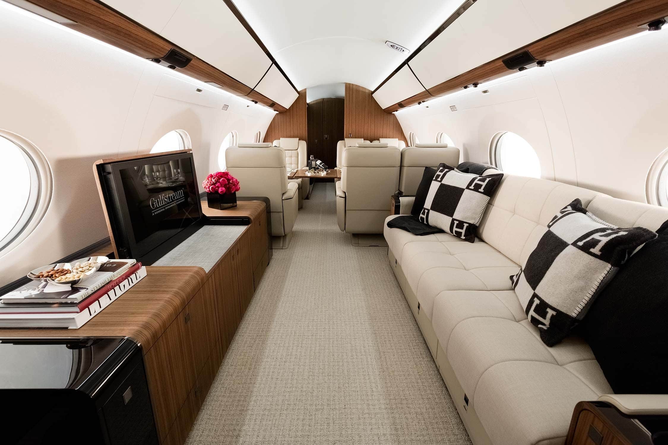 The World’s 5 most expensive private jets